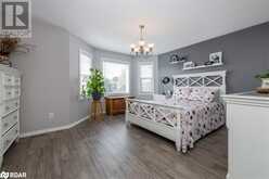 6 WHITE ELM Road Barrie