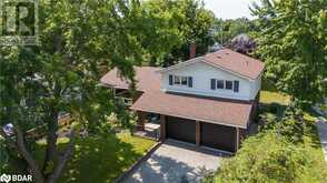 18 CENTENNIAL Avenue Elmvale