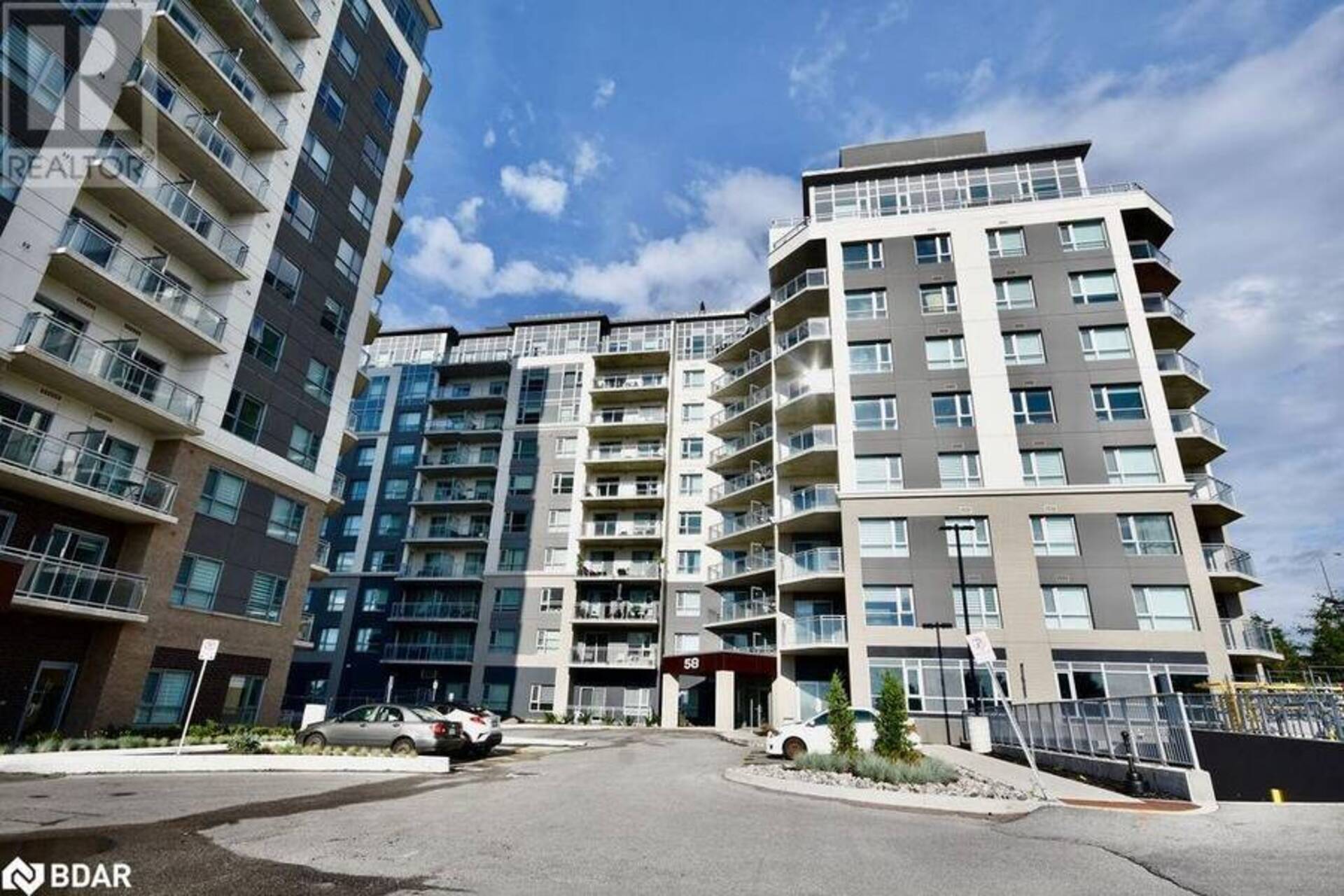 58 LAKESIDE Terrace Unit# 818 Barrie