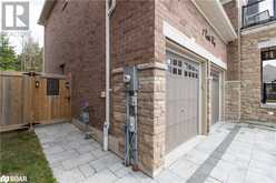 1 CURTIS Way Springwater