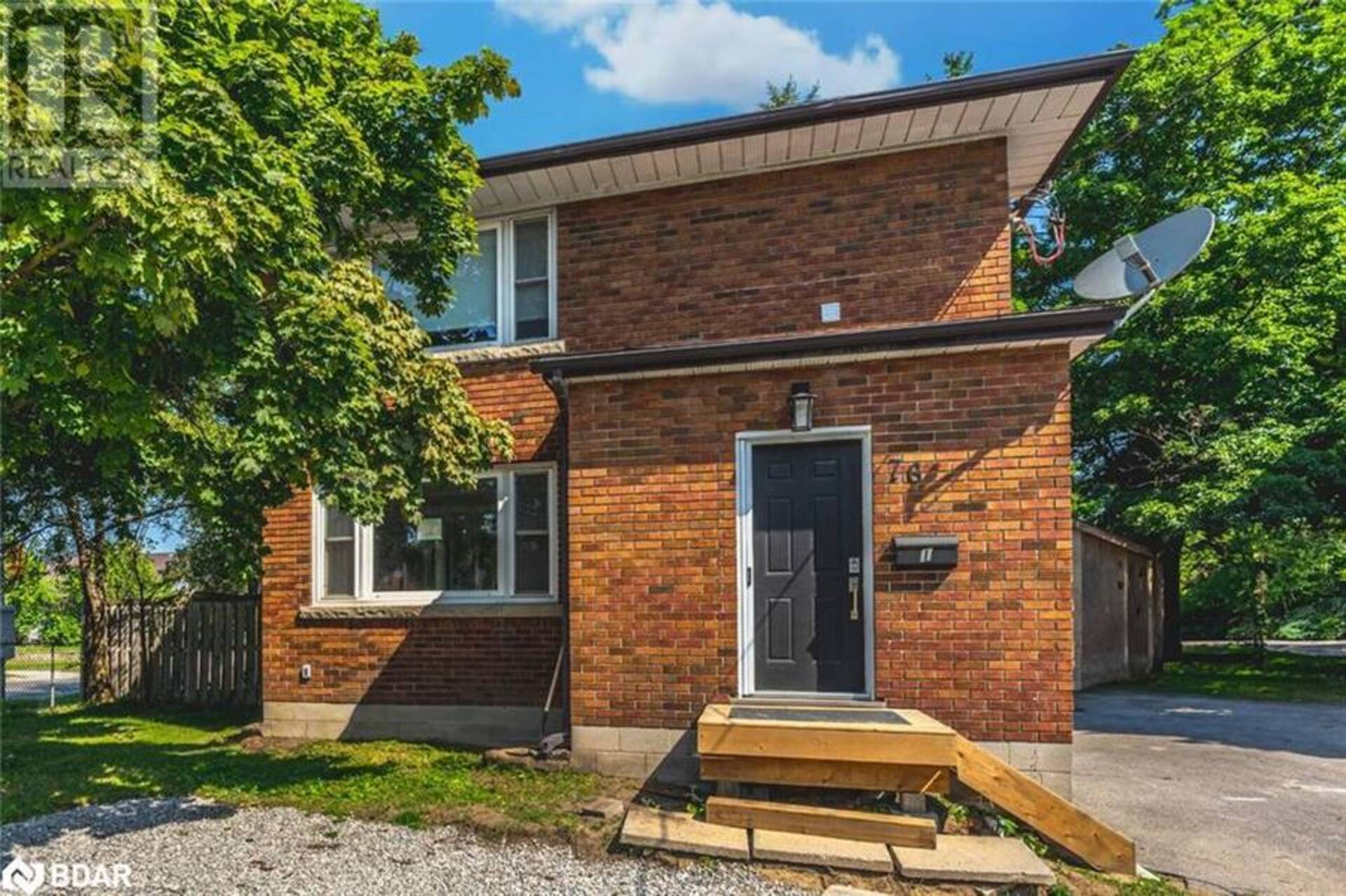 76 JOHN Street Unit# Lower Barrie