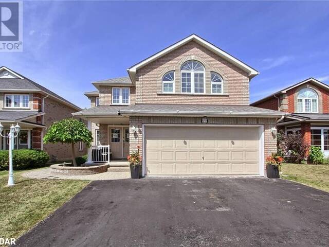 22 BENJAMIN Lane Barrie Ontario