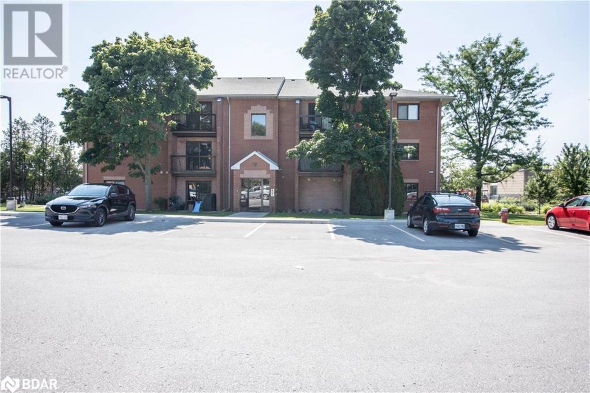 159 EDGEHILL Drive Unit# J1 Barrie