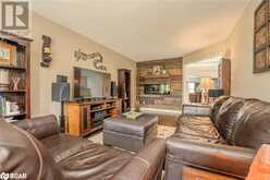 141 FERNDALE Drive S Barrie