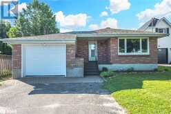 42 POYNTZ Street Penetanguishene