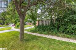 95 FARMINGDALE Crescent Barrie