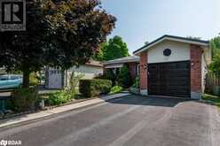 92 HICKLING Trail E Barrie