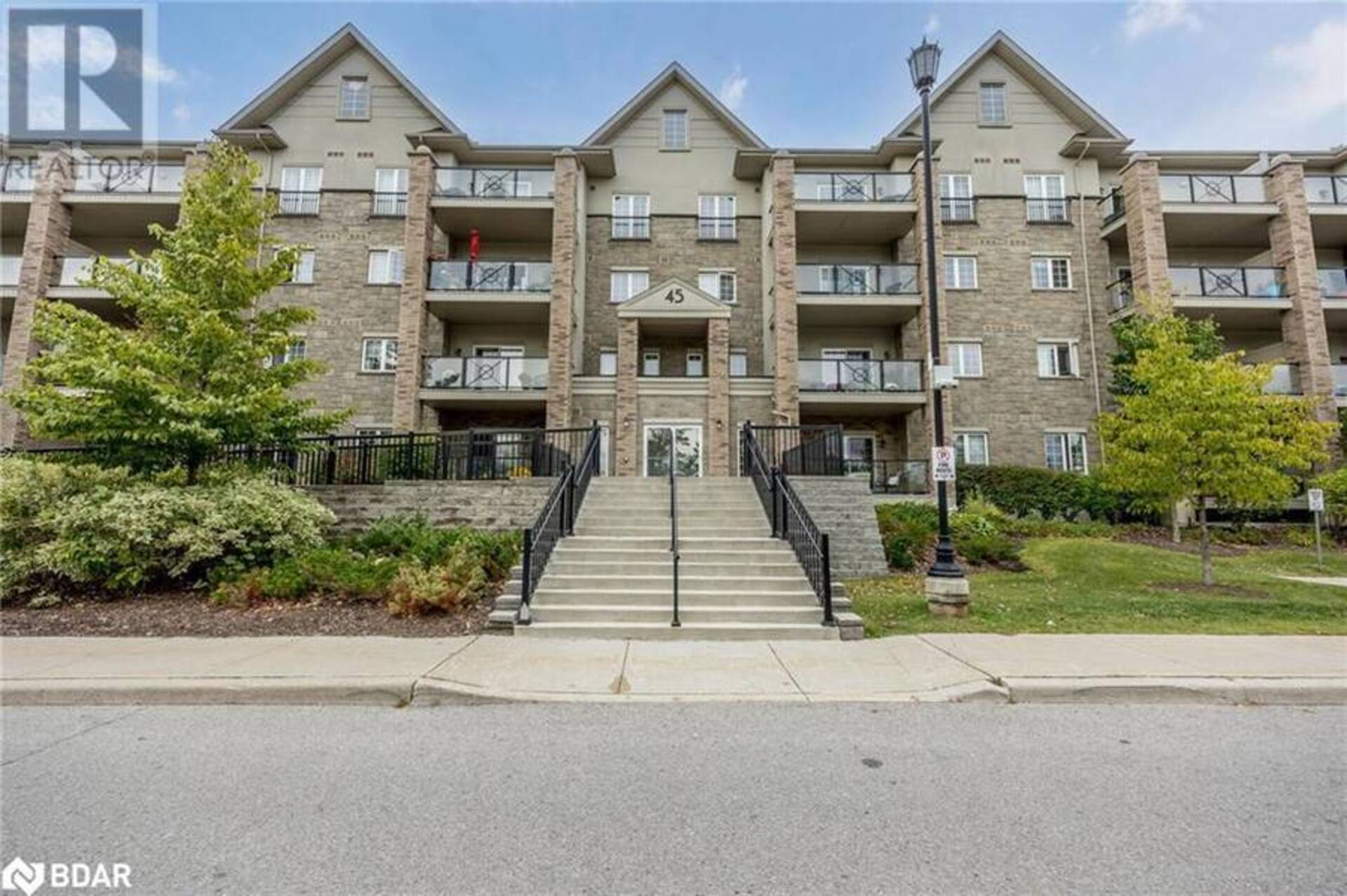 45 FERNDALE Drive S Unit# 308 Barrie