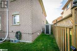 33 LOGAN Court Barrie