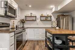 3742 HORSESHOE Road Unit# Lower Springwater