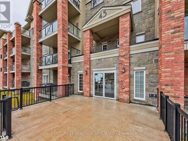 43 FERNDALE Drive S Unit# 204 Barrie Ontario