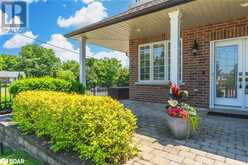 27 WHITE OAKS Road Barrie