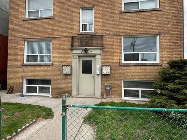 202 O'CONNOR Drive Unit# 3 Toronto Ontario