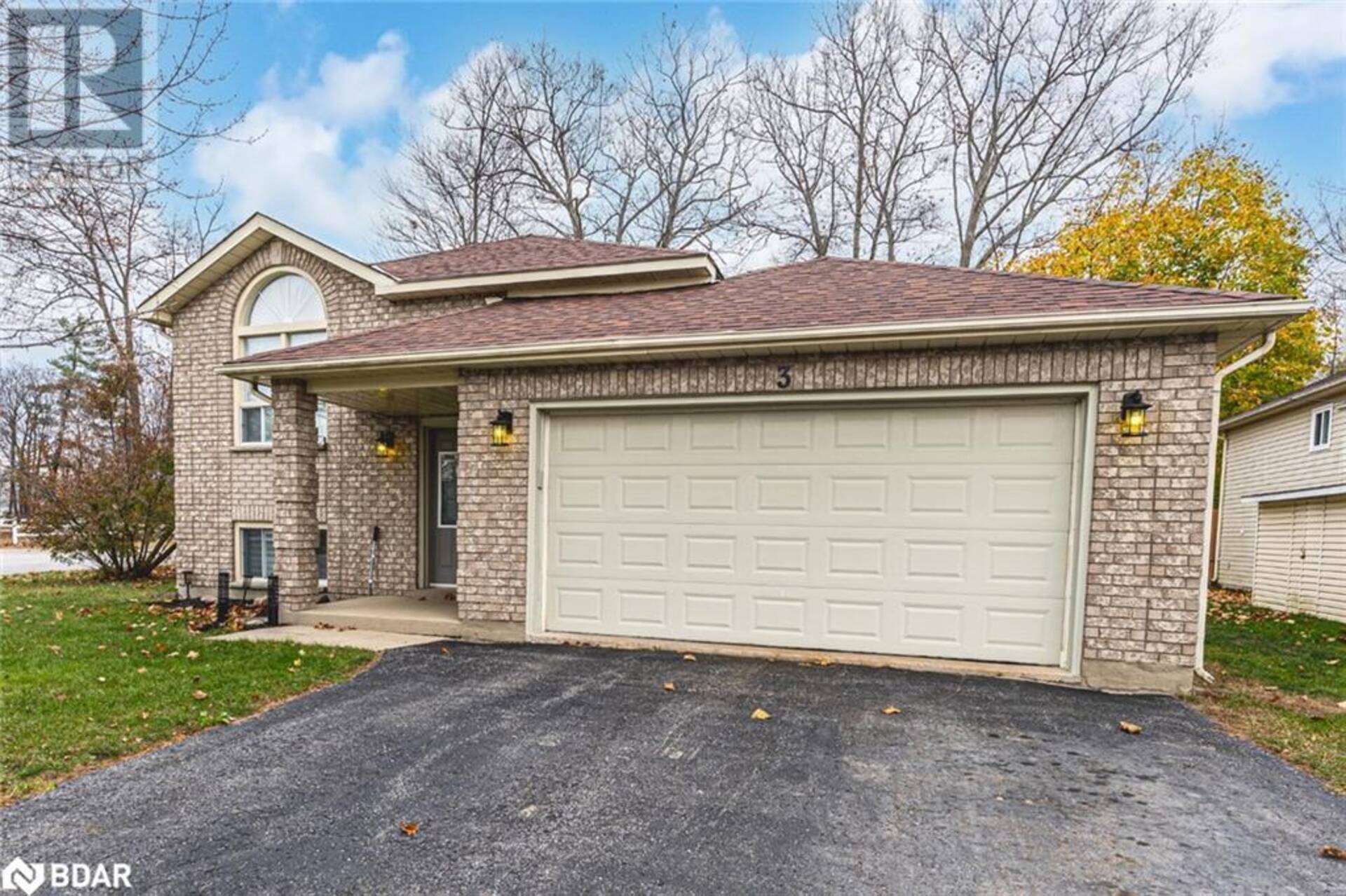 3 DONALD Crescent Wasaga Beach