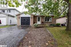 3 SINCLAIR Court Barrie