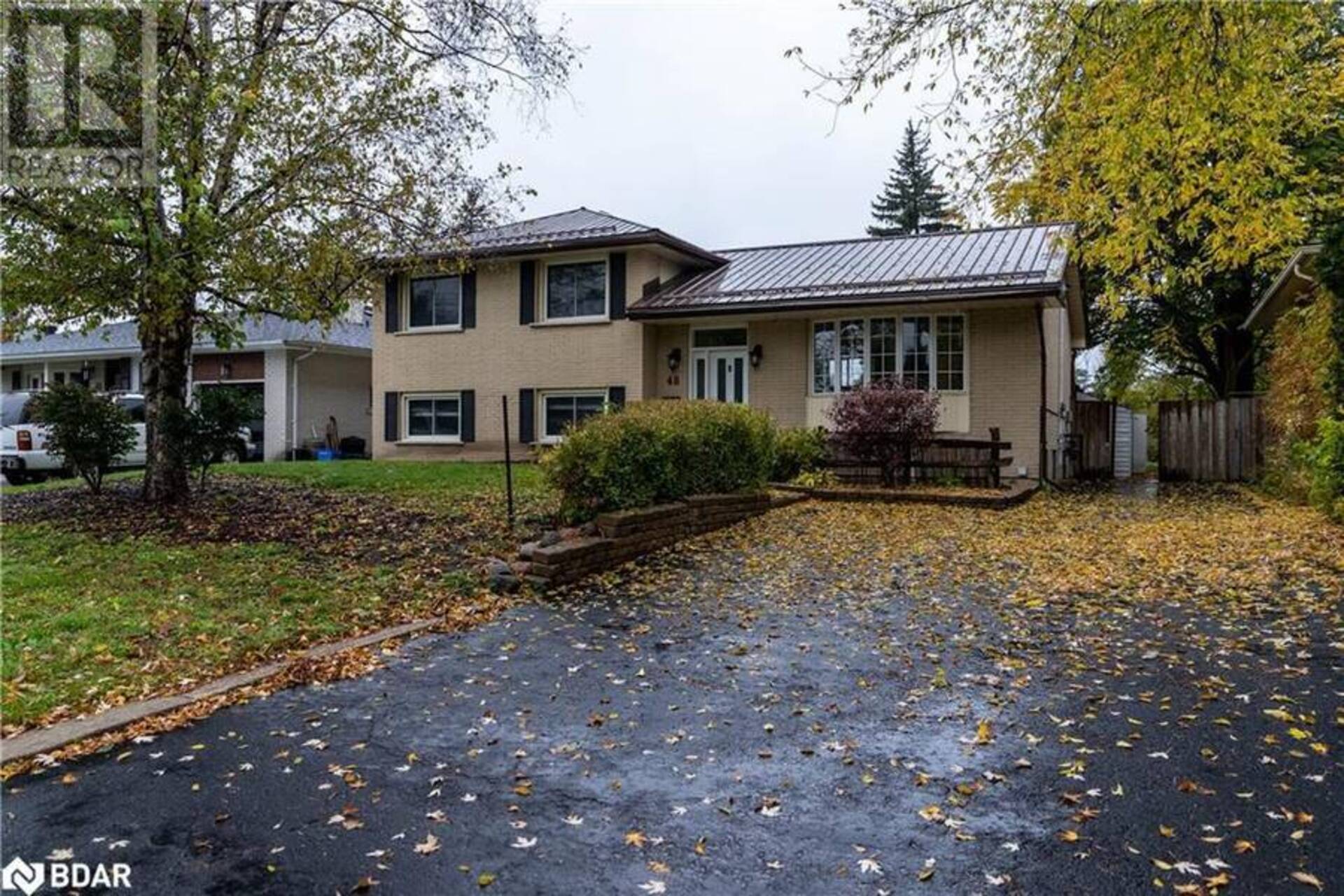 48 OTTAWAY Avenue Unit# Upper Barrie