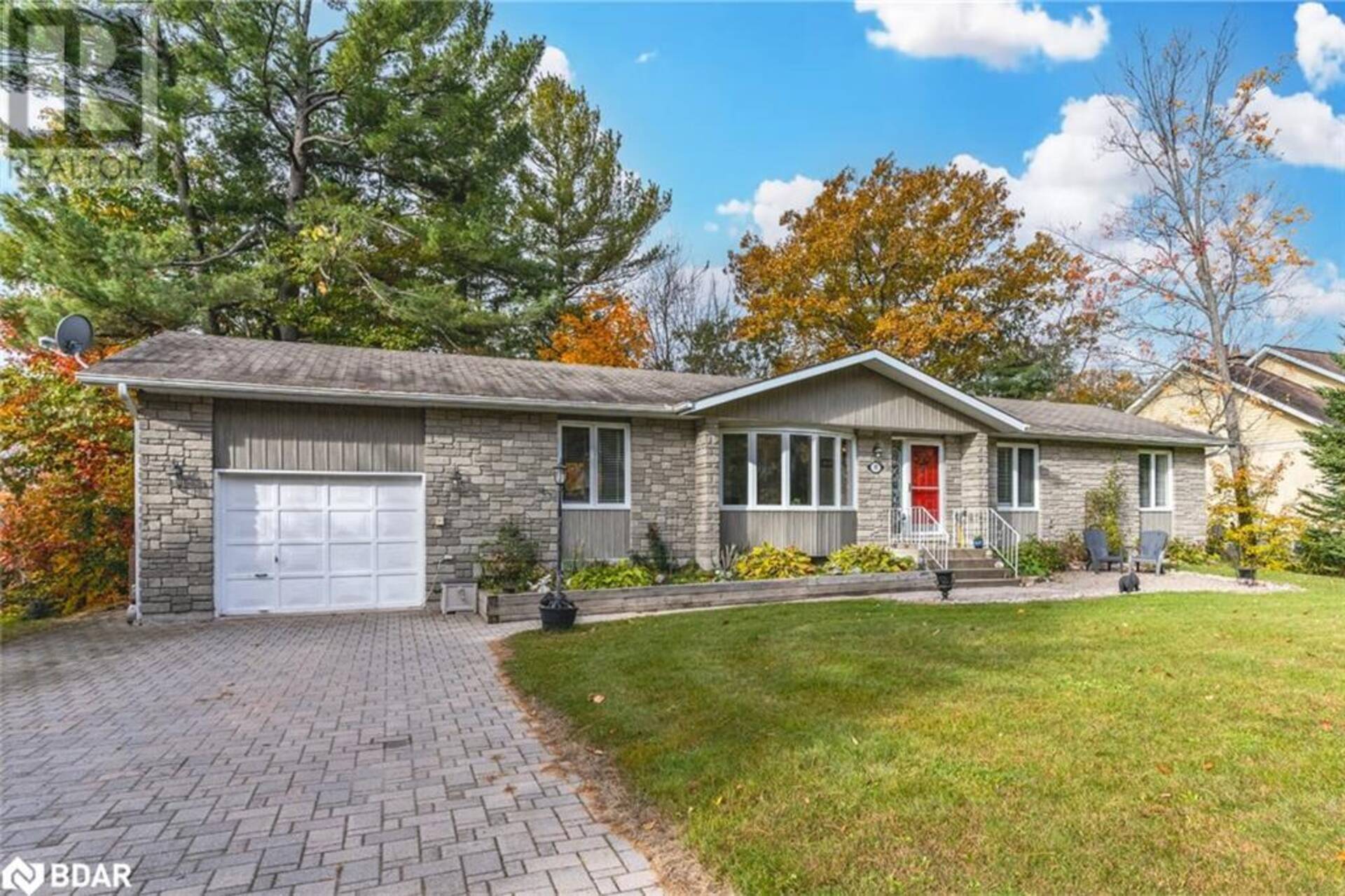 30 THE GRANITE BLUFF Bracebridge