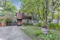 36 KIPLING Place Barrie