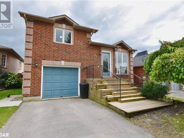 61 HOLLY MEADOW Road Barrie Ontario