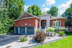 34 CAMELOT Square Barrie