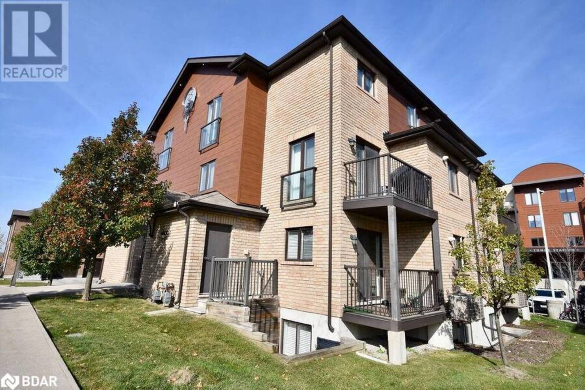 25 MADELAINE Drive Unit# 5 Barrie