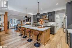 1025 DAVIS Drive Gravenhurst