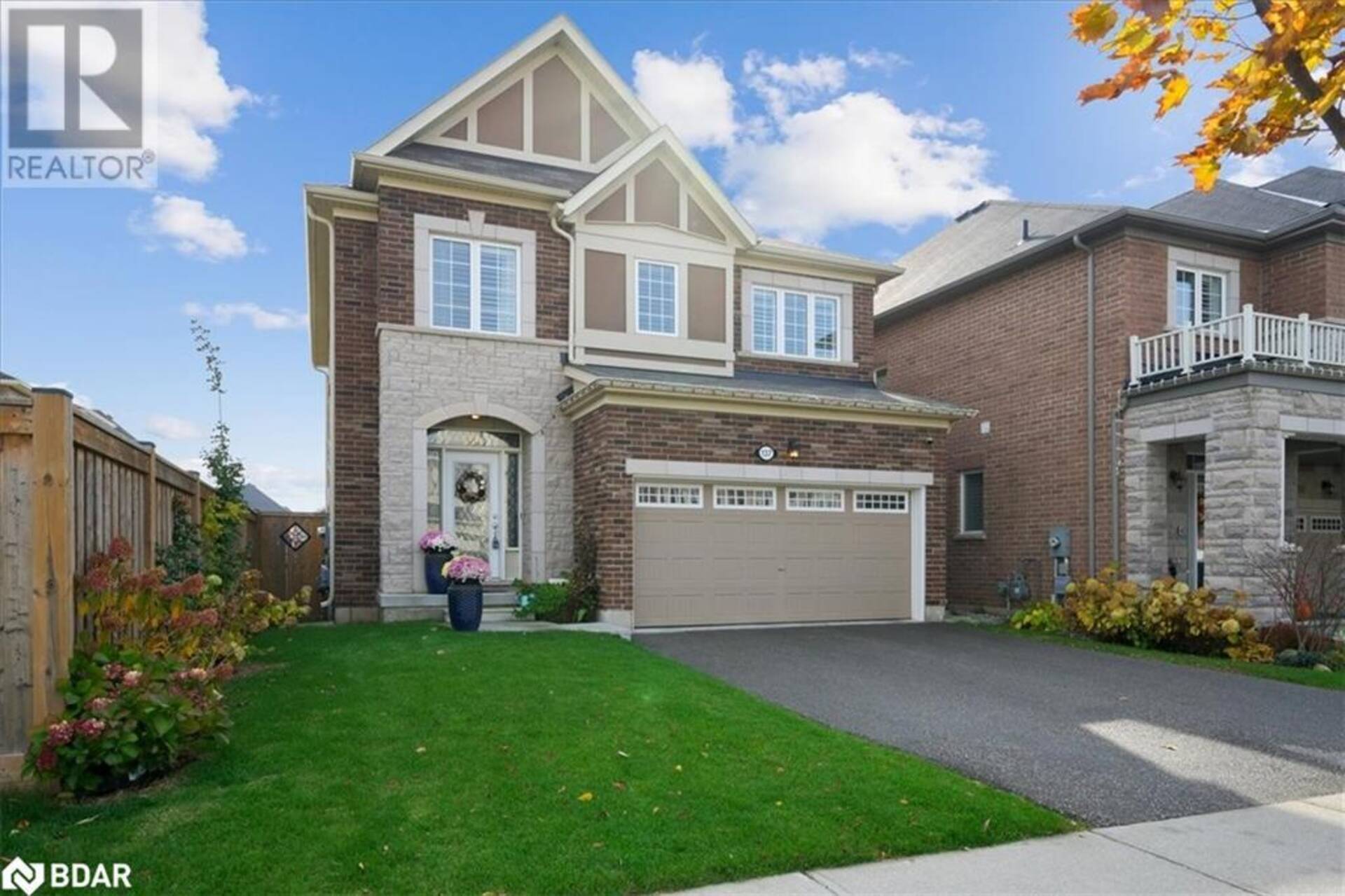 137 STILLWATER Crescent Hamilton