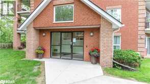 131 CLAPPERTON Street Unit# 305 Barrie