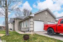 1 KENWELL Court Unit# Lower Wasaga Beach