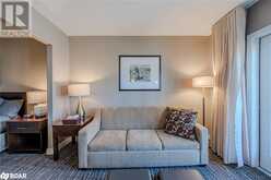 90 HIGHLAND Drive Unit# 2220-2221 Oro-Medonte