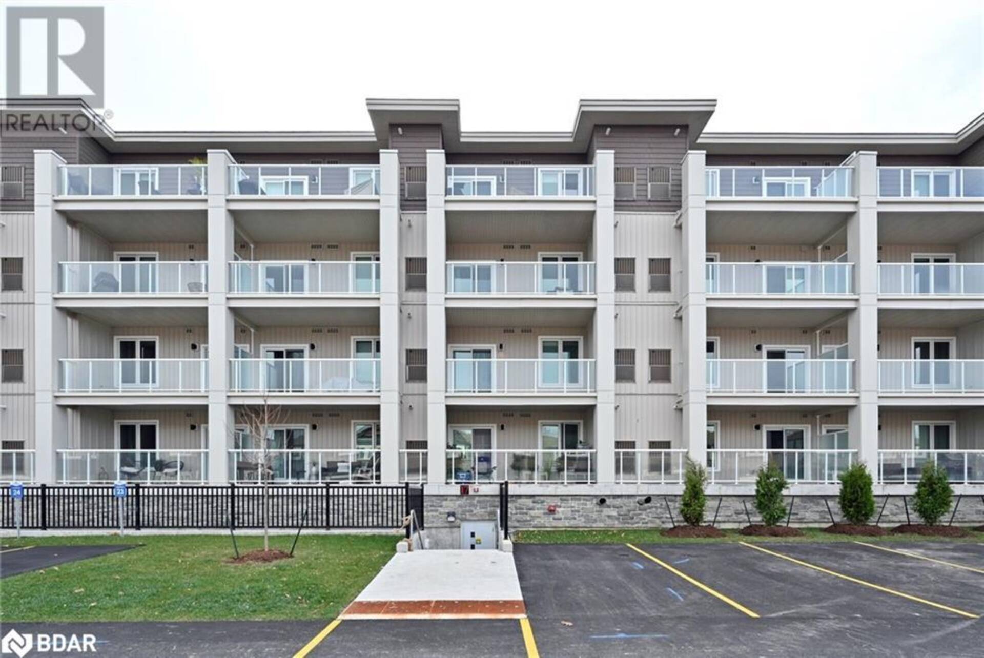 17 SPOONER Crescent Unit# 205 Collingwood