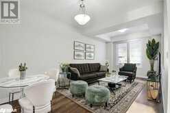 5 FUSILIER Drive Toronto