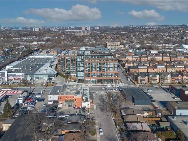 2300 ST CLAIR AVENUE WEST Unit# 118 Toronto Ontario