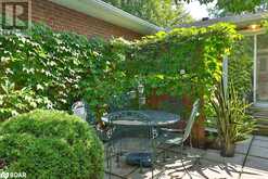 2069 THORNLEA Drive Oakville