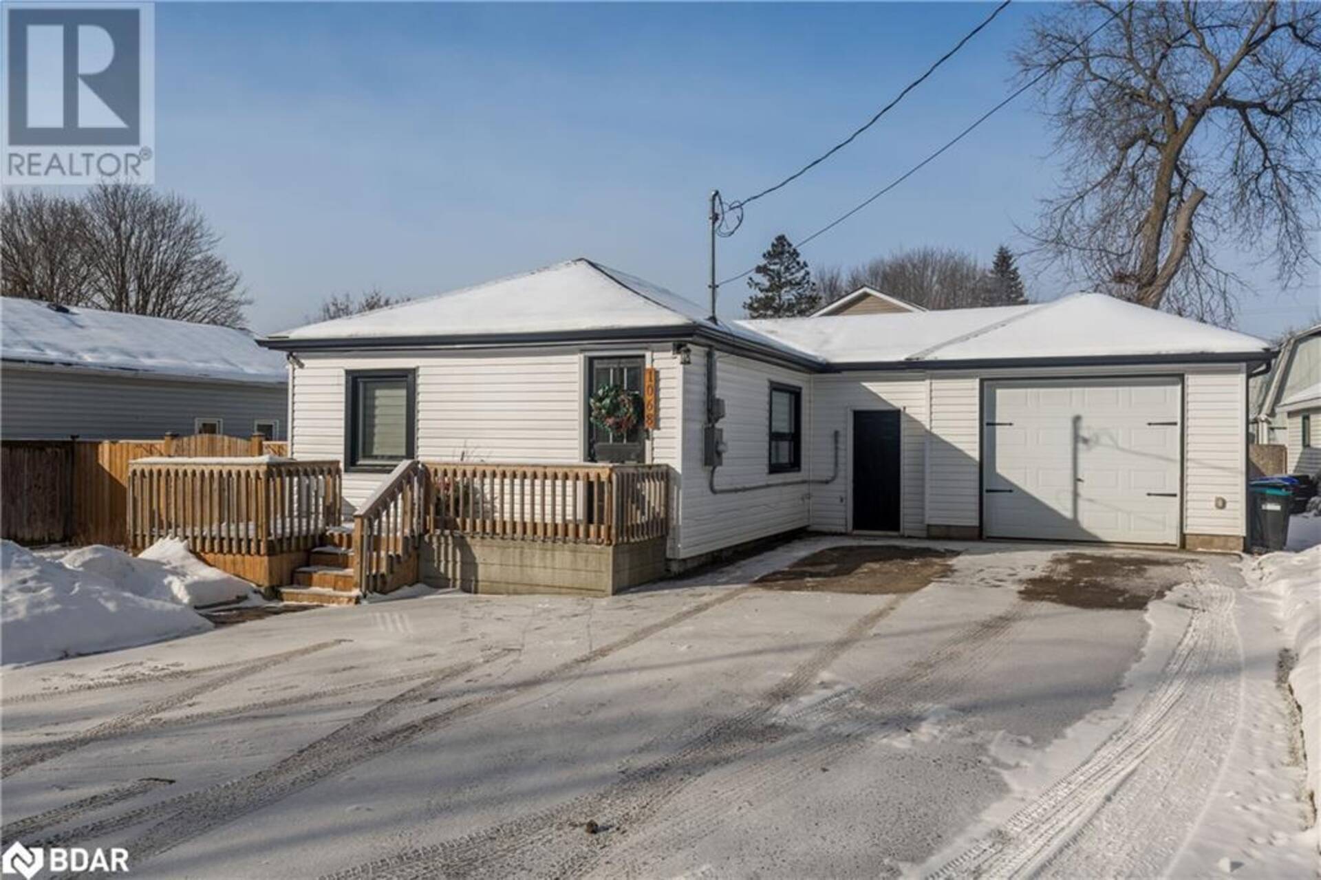 1068 EMILY Street Innisfil