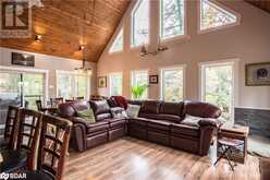 8098 LAIDLAW Avenue Washago