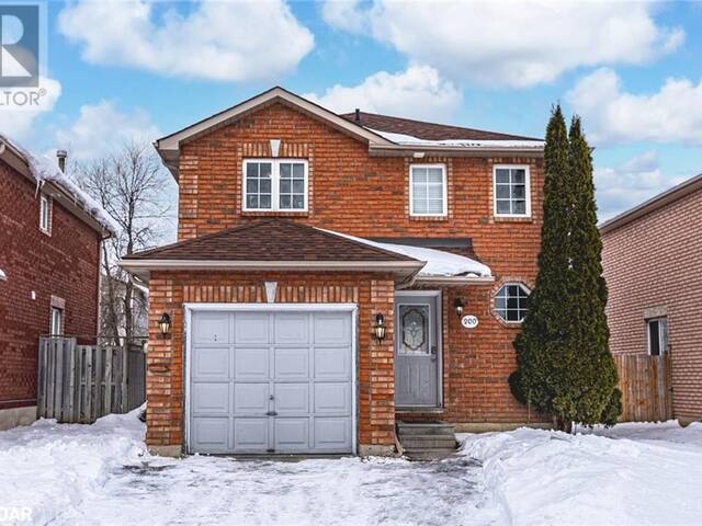 200 DUNSMORE Lane Barrie Ontario