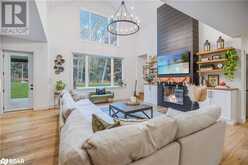 1025 DAVIS Drive Gravenhurst