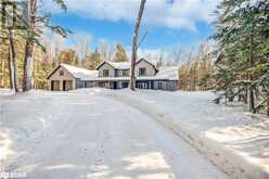 1025 DAVIS Drive Gravenhurst