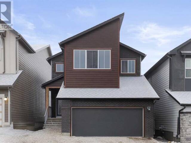 43 Versant View SW Calgary