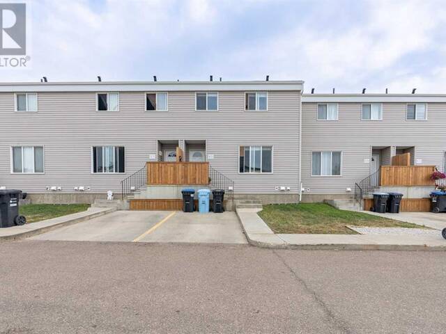 14, 711 Beacon Hill Drive Drive Fort McMurray Alberta