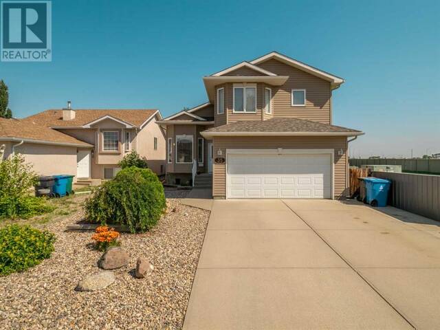 35 Fairmont Gate S Lethbridge