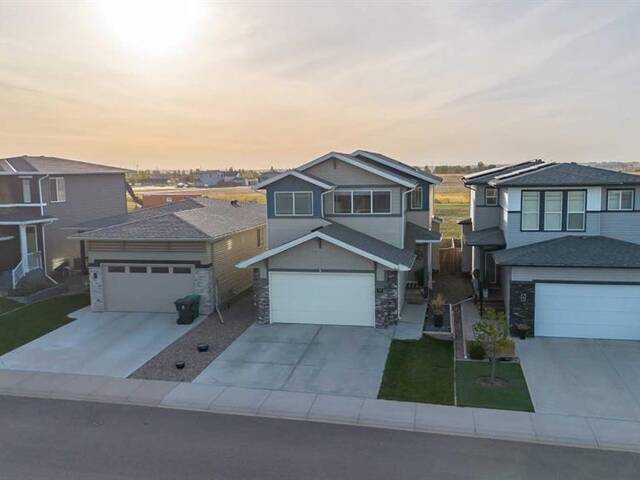 94 Blackwolf Bay N Lethbridge