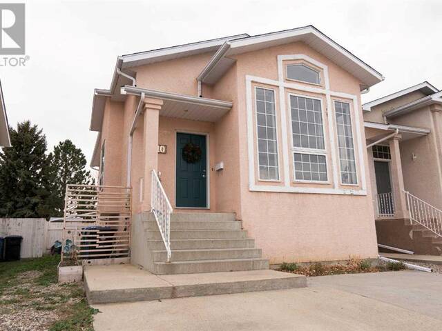 10 Athabasca Way W Lethbridge