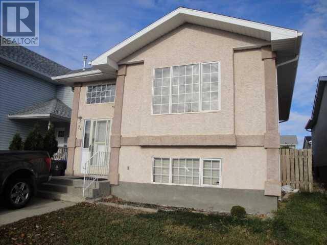 71 Athabasca Road W Lethbridge