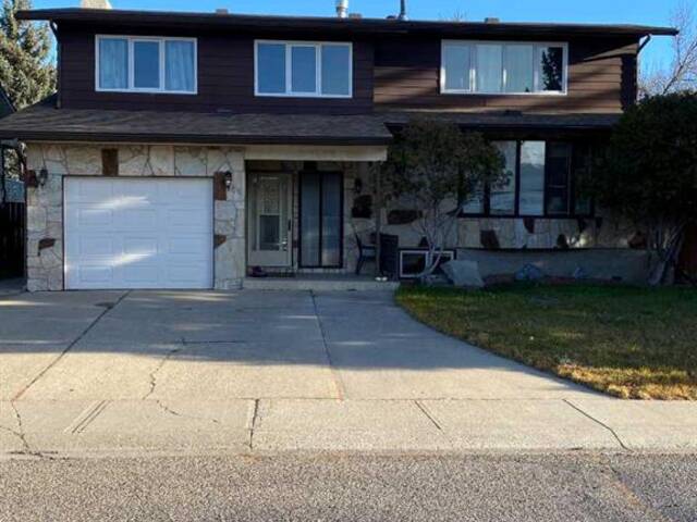 106 LAVAL Road W Lethbridge