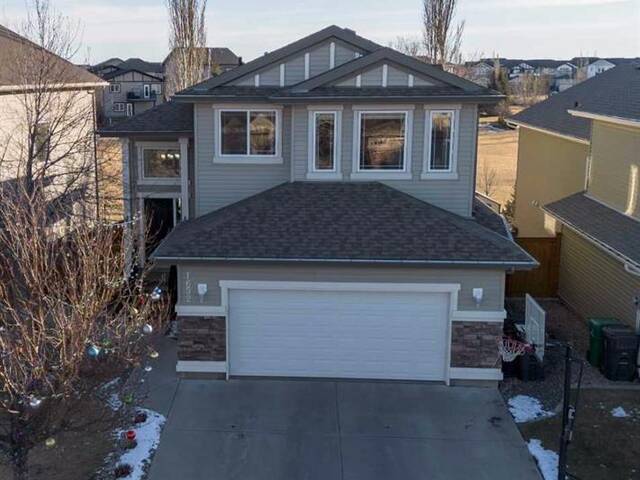 1652 Coalbanks Boulevard W Lethbridge