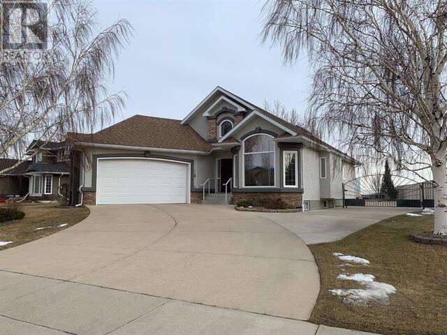 15 Canyon Boulevard W Lethbridge