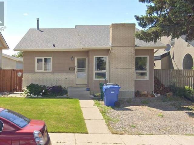 26 Beaverpond Court N Lethbridge