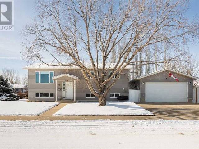 30 Mt Blakiston Road W Lethbridge